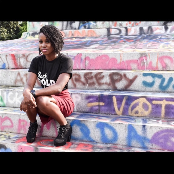 Meet your Posher, Afua - Picture 1 of 1